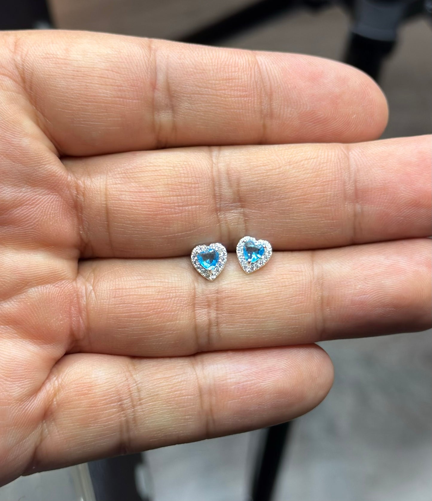 Aros corazón circón celeste